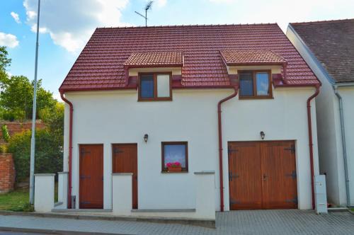 Satov House | Ubytování nad sklípkem v Šatově