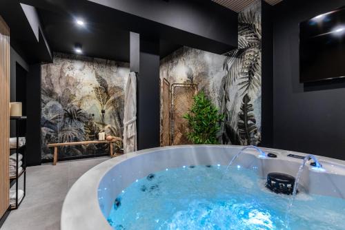 Zwierzyniec Villa | Ucieknij do luksusu: Villa Wola