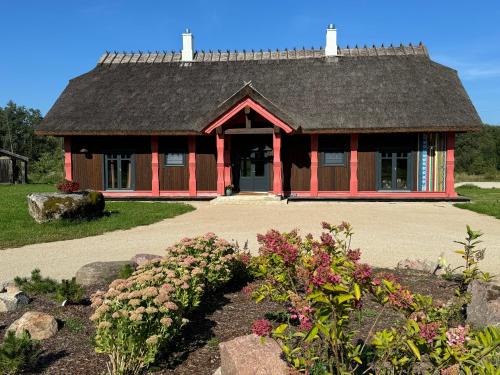 Kohila House | Ülase Riverside Lodge Sleeps 20 and Optional Smoke Sauna