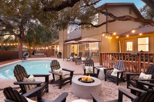 North Central Thousand Oaks House | Ultimate Getaway - Pool Hot Tub Games & Outdoor Fun