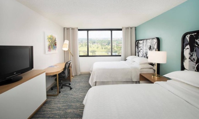 Seybold Hotel | Ultimate Miami Experience! Walk to Miami International Airport!