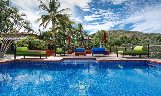 San Jose del Cabo House | Ultimate Ocean View Gorgeous Villa Near Beach & Town. Beach access. Fits 16