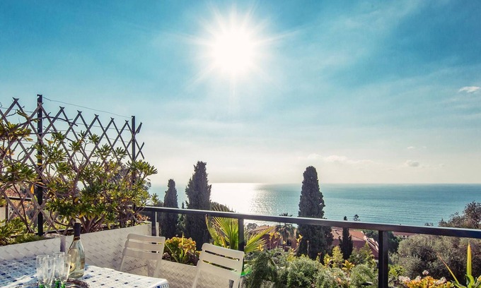 Ospedaletti Apartment | Una Terrazza sul Golfo di Ospedaletti by Wonderful Italy