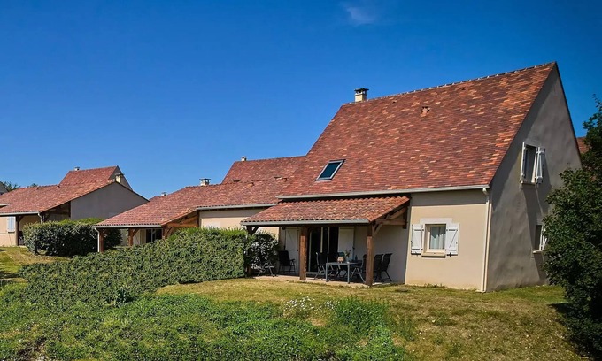 Lanzac Villa | Unabhängige Villa, 2 Bäder 6 Personen