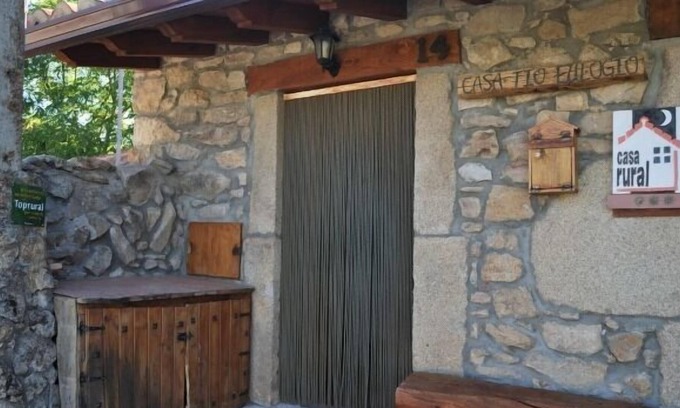 Navalperal de Tormes Cabin | Uncle Eulogio House for 6 people