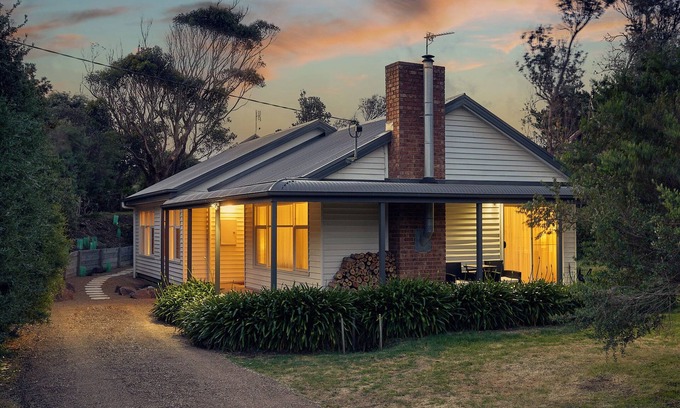Venus Bay House | Under the Milky Way.