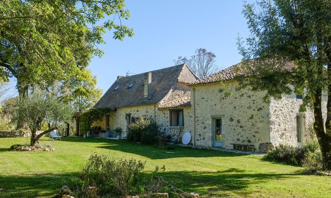 Rayet House | Under the sun or the stars. Time stands still there.