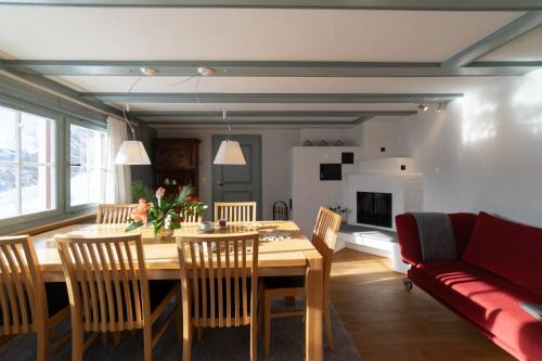Ennetbuhl House | Undereggli