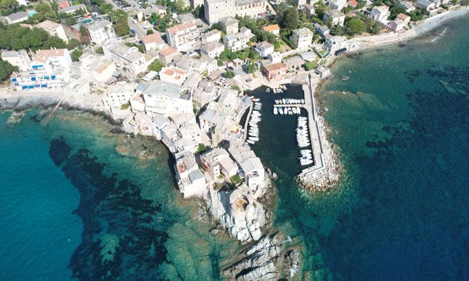 Erbalunga Apartment | Une grande terrasse sur la mer