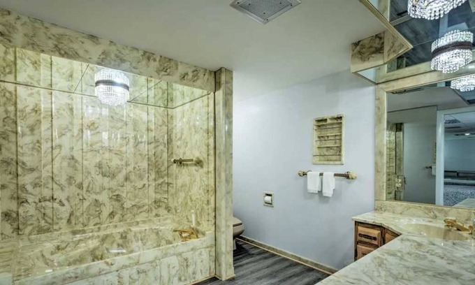 Seekonk Apartment | Unique 1970s glam unit