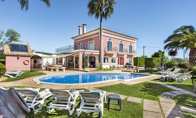 Albufeira Villa | Unique 6 Bedroom All Ensuite Villa in Algarve + Heated Pool (on request)
