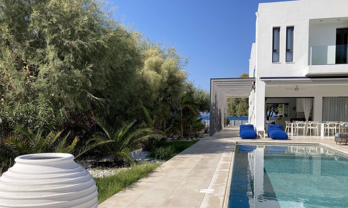 Vagia Villa | UNIQUE: Architect villa on the beach