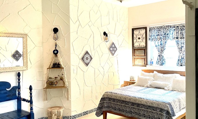 Pinellas Park Bed & Breakfast | Unique Experience at Neems Paradise❣️
