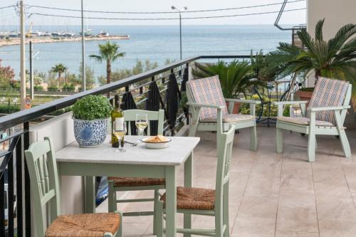 Palaio Faliro Apartment | Unique Flat with Sea View at Edem Beach - A Seafront Property by Athenian Homes