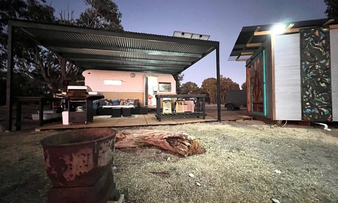 Bonegilla House | Unique Hideaway with Peaceful Private views in central heart of north east Vic