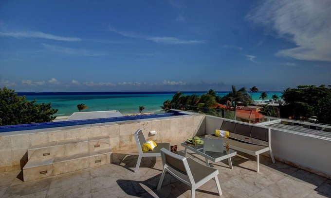 Playacar Fase I Villa | Unique New 6 Bedroom villa 5steps to the Best Beach in Playa del Carmen 16pax