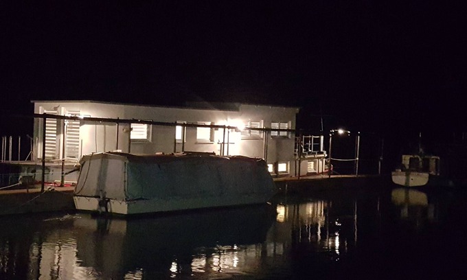 Hersel Boat Rental | Unique - rent in the quiet Rheinarm in the Herseler Werth