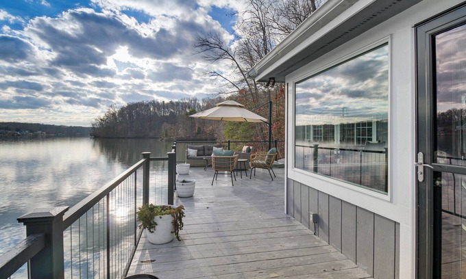Gladehill House | Unique Smith Mountain Lake Home Over Water w/ Dock
