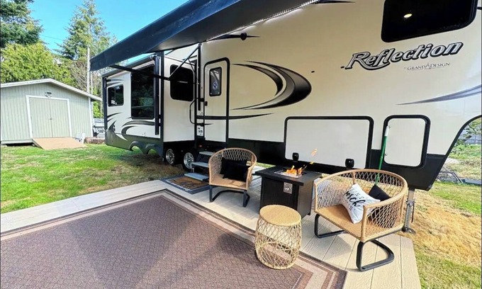 Bonney Lake House | Unique stay where Camper meets resort. Lake front and countless amenities.