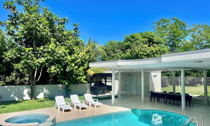 Mata de Platano House | Unique Top of the Hill Caribbean Private Retreat