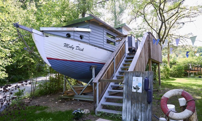 Bad Rodach Apartment | Unique tree ship (16sqm) with terrace in the forest