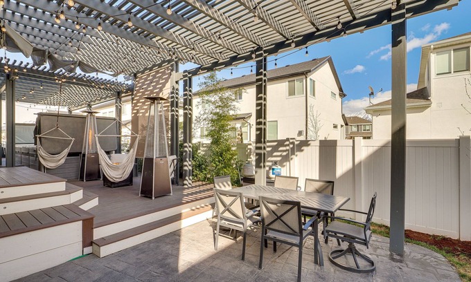 Vineyard Apartment | Unique Vineyard Studio w/Shared Outdoor Oasis!
