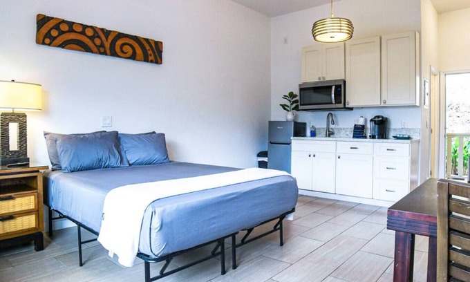 Wailuku Apartment | Unit 3 Maui Ohana Modern Studio
