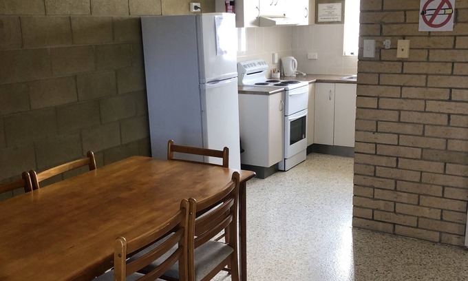 Emu Park Apartment | Unit 6 Pattison