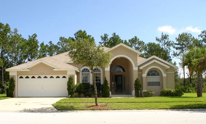 Orange Tree House | Unoverlooked and peaceful- Luxury Disney Villa 4Bed/3Bath - Conservation Views