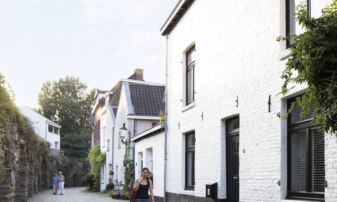 Jekerkwartier Apartment | Unusual stay in the Jeker House, city center
