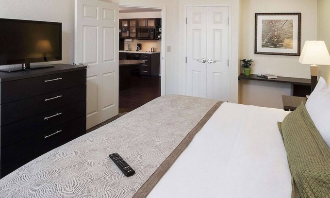 Horsham House | Unwind and Recharge! 2 Comfortable Units, Kitchen, Pet-friendly Property