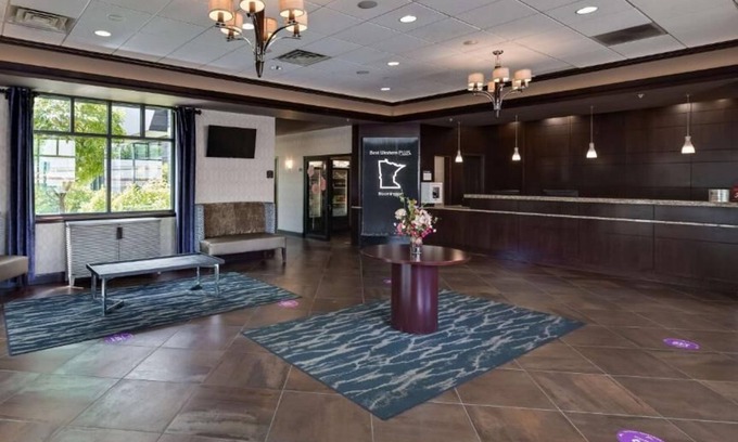 South Loop House | Unwind by the Pool: Water Park | Proximity to Mall of America