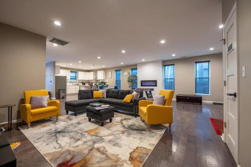Near Eastside House | Unwind Entertain Explore: Downtown Indy