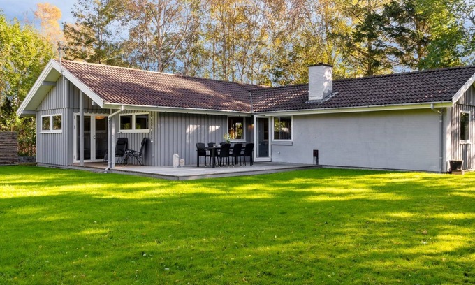 Udsholt House | "Uolevi" - 1.3km from the sea by Interhome