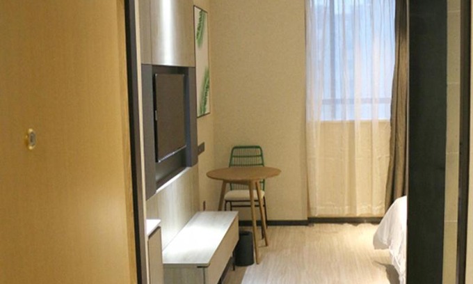Lanshan District Hotel | Up And In Shandong Linyi Lanshan District Taisheng Square