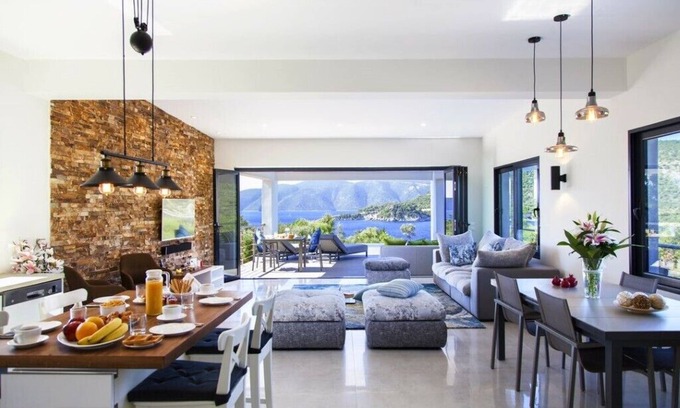 Evgiros Villa | up to 10 guests in the villa & 8 more guests in 3 studios total of 18