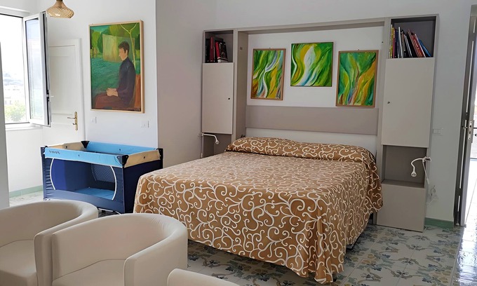 Meta House | Up to 11 people in this villa in Meta di Sorrento with breathtaking views!