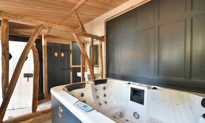 Verton House | Up to 30 pers - Jacuzzi - Terrace - Barbecue - Family reunion - Seminar