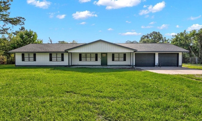 Lakeview  Jefferson County House | Updated 4 bedroom home in Oragnefield