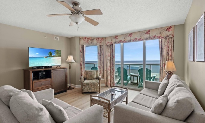 Crescent Beach Condo | Updated Condo with Jacuzzi Tub, Indoor Lazy River | Malibu Pointe - 1103