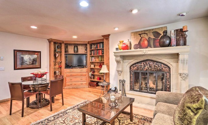 Vail Apartment | Updated Condo Walk to Vail Village and Ski Shuttle!