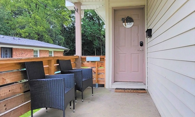 Charlotte House | Updated house in an amazing location