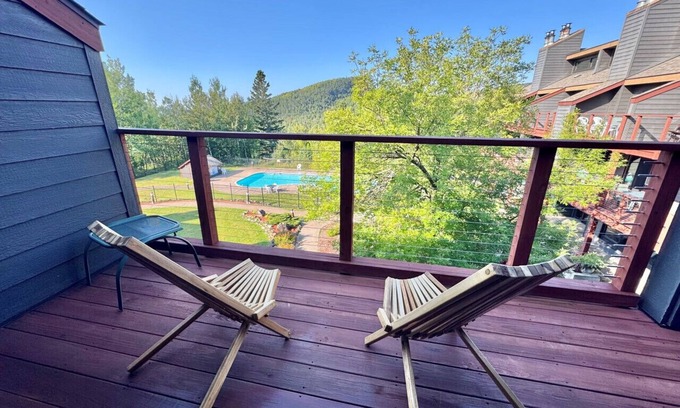 Lutsen Apartment | Updated Lutsen Mtn Condo Ski in Ski out Location Location