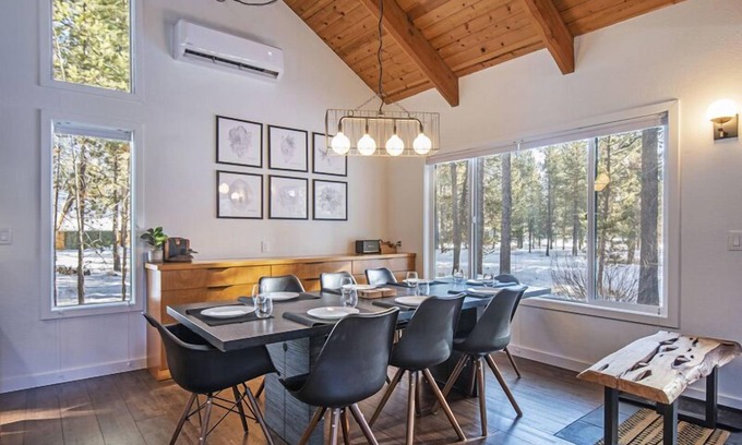 Three Rivers House | Updated Modern Style King Suite Pool/Tennis Access