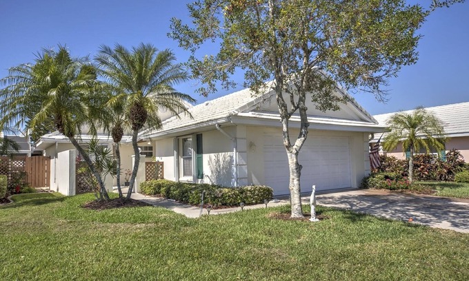 Plantation Villa | Updated modern villa with beautiful lake views and sunsets.