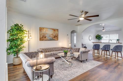 Oklahoma City House | Updated Oklahoma City Home about 11 Mi to Bricktown!