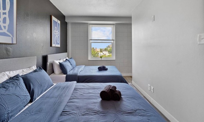 Corryville Apartment | Upscale 2 Bed Suite — Mins to Downtown Cincinnati!