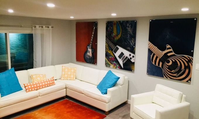 Riverside Condo | Upscale ATX Music Condo in East Austin minutes from downtown