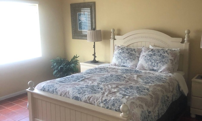 Midtown Condo | UPSCALE CONDO @ BELOW MARKET RATES