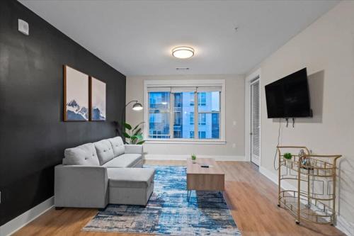 Charlotte Apartment | Upscale King 3BR Suite Mins to Uptown Charlotte